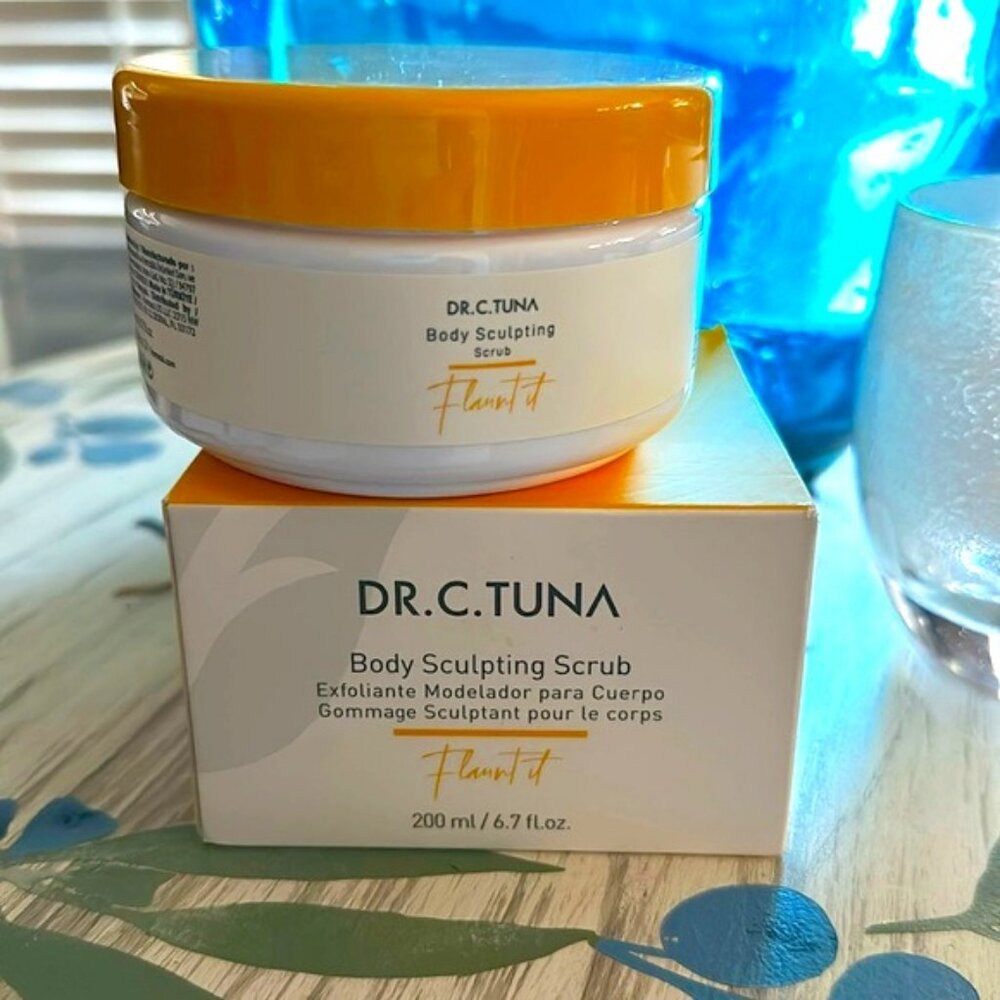 NEW in Box Farmasi Doctor Dr C Tuna "Flaunt It" Body Sculpting Scrub